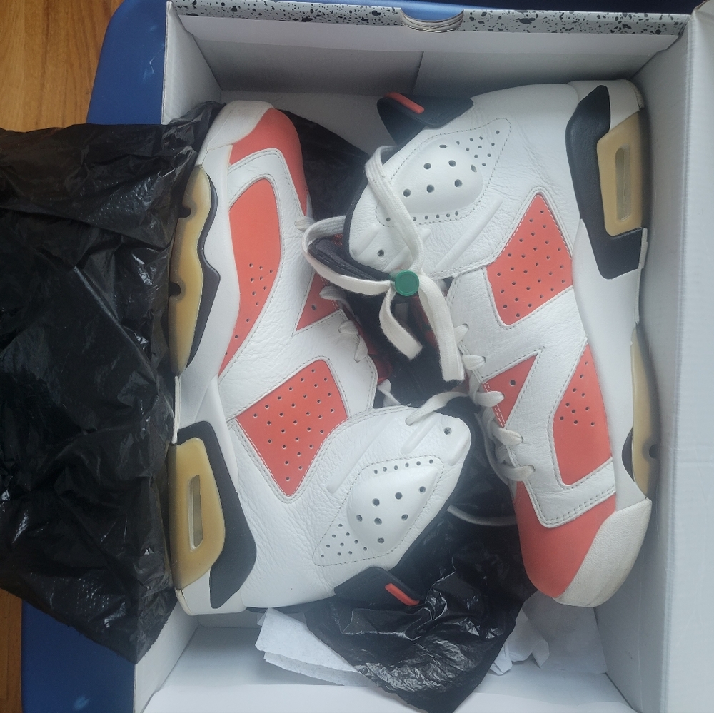 Jordan 6 - Picture 2 of 7